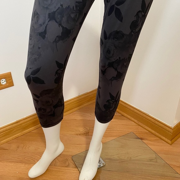 Women’s Adidas High rise leggings - Picture 4 of 10